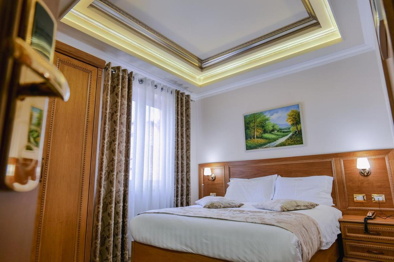 Hotel Boka Tirana Exterior foto
